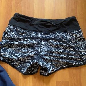 Lululemon Speed up shorts size 4